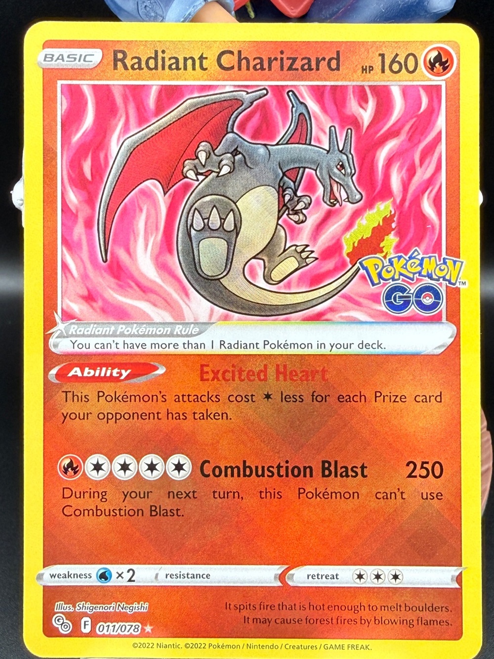 Radiant Charizard 011/078 Pokémon GO Holo Rare NM